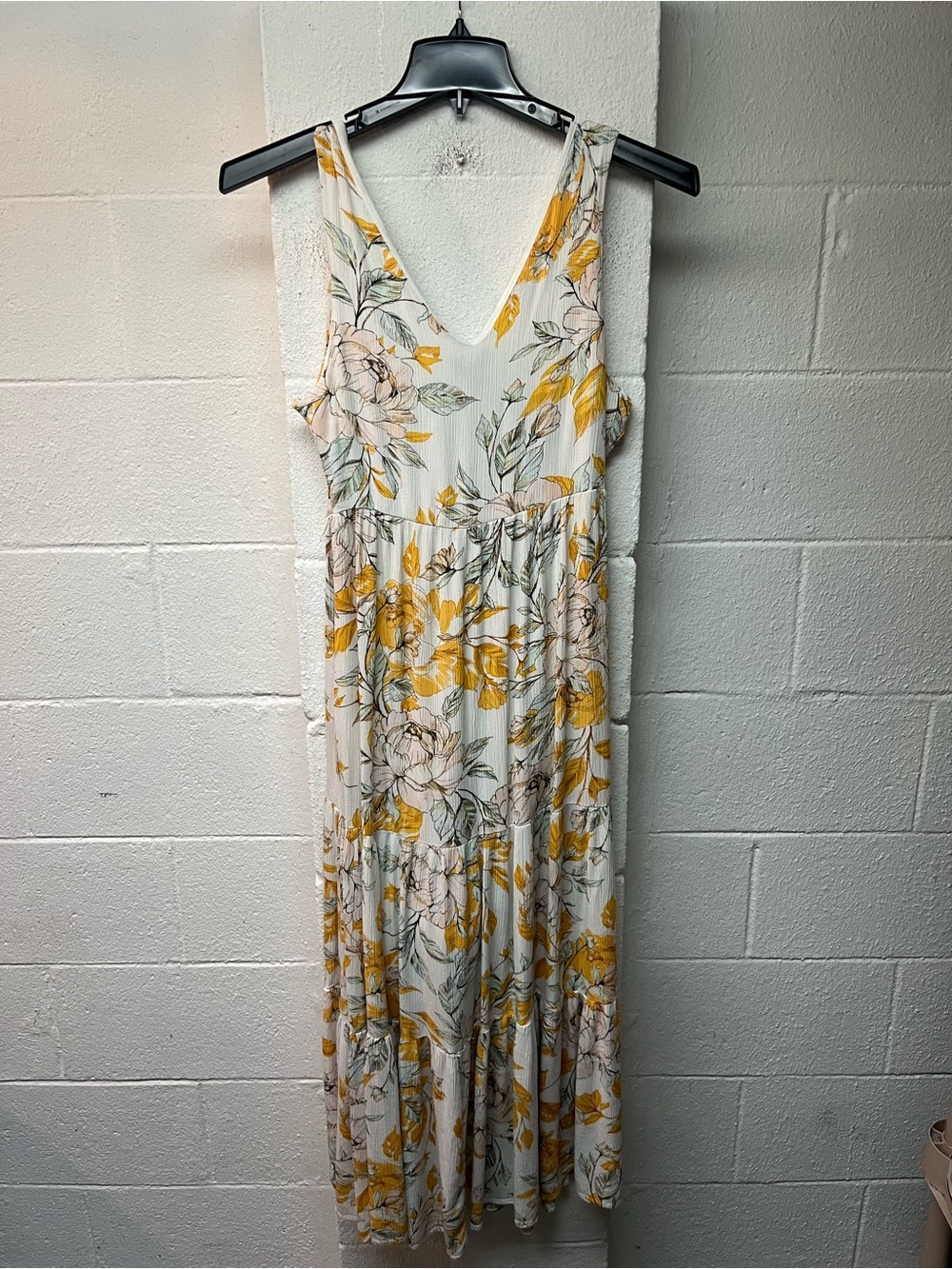 Nicole Miller Cream Floral Maxi Dress with Yellow Blooms - Picture 4 of 6
